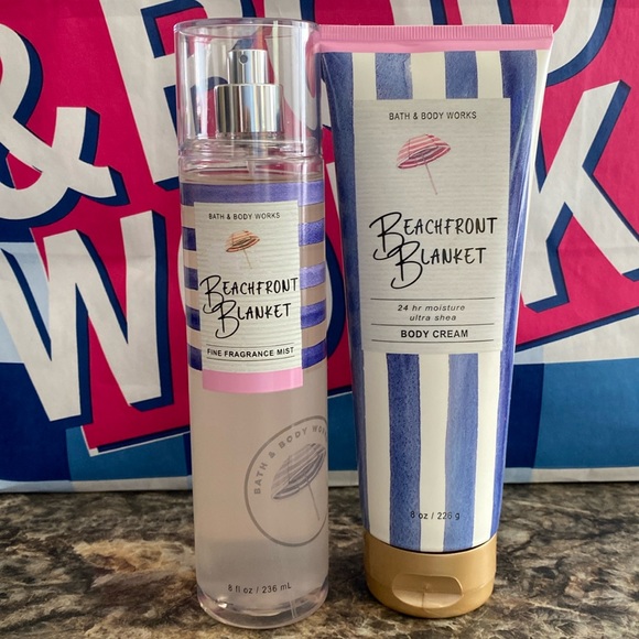 Bath & Body Works Beachfront Blanket set - Picture 2 of 4